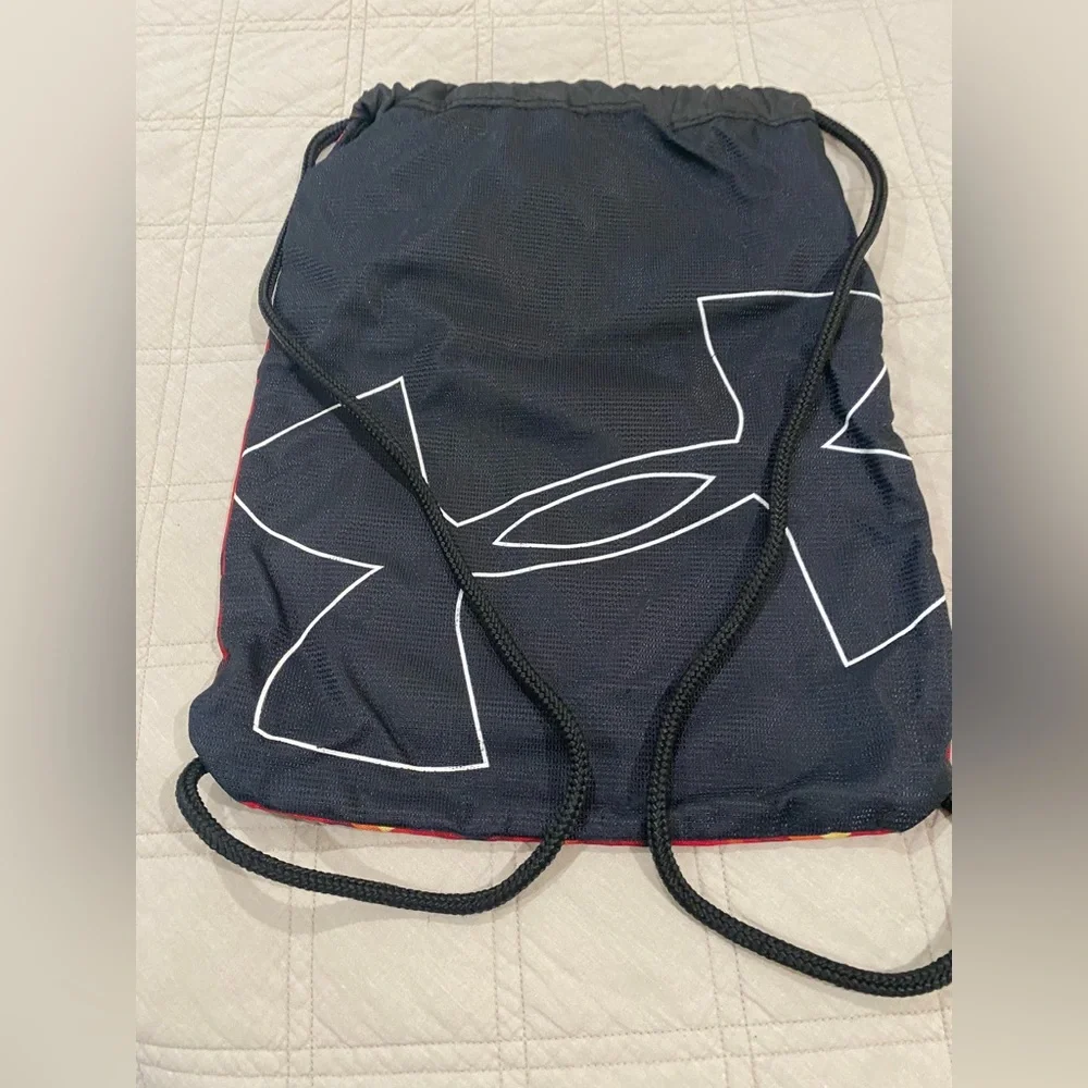 (3/$15) NWOT Under Armour drawstring bag - Picture 6 of 6
